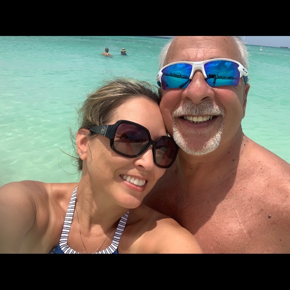 Meet your Posher, Patricia - Picture 4 of 6